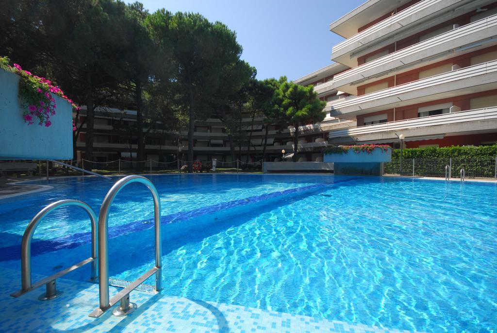 Appartamenti Meridiana Lignano Sabbiadoro Exterior photo
